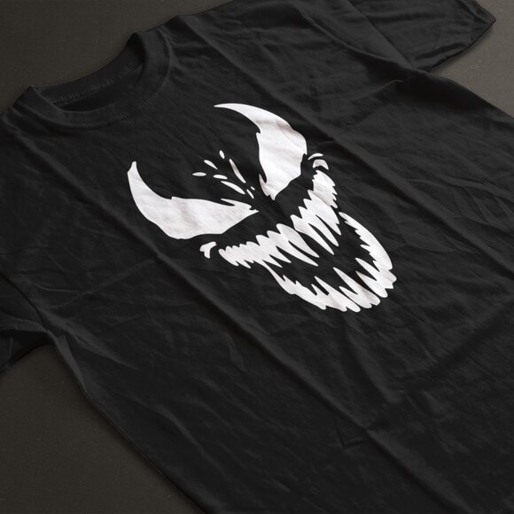Retro Venom Shirt Spider Man Horror Gift Shirt Black Multiple Sizes Fast Ship - Picture 1 of 1